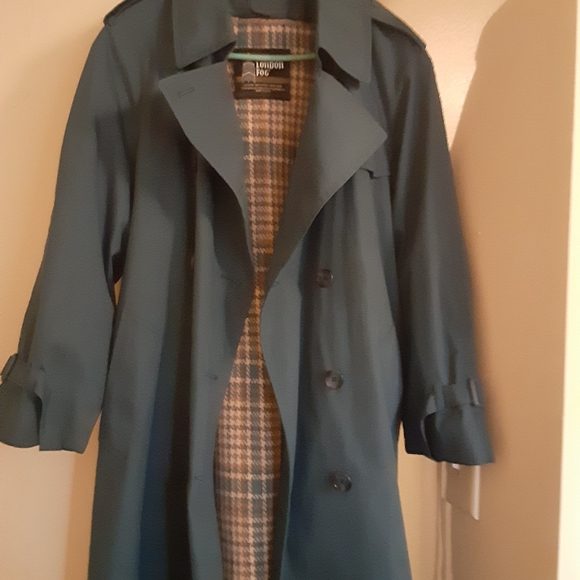 Coat - Picture 2 of 5